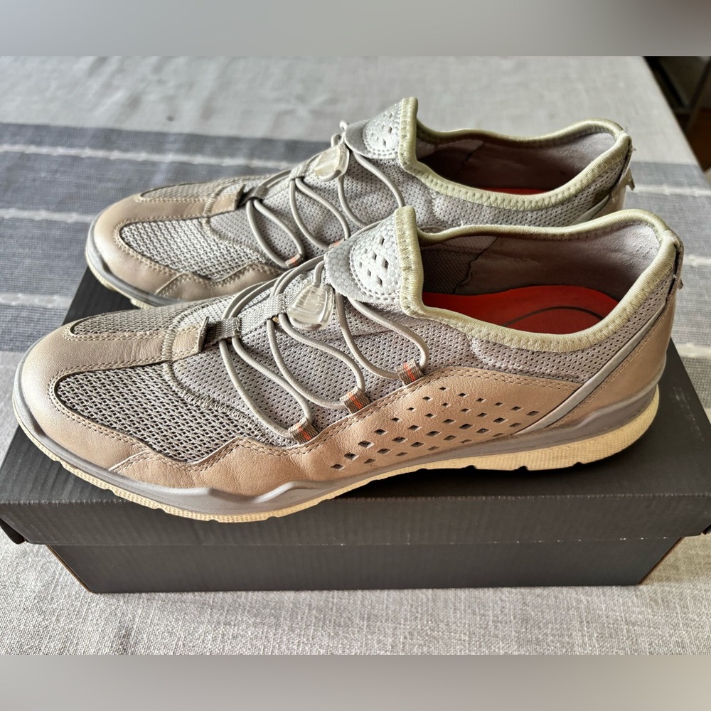 The Ecco Lynx Ardor Speedlace Sneakers in Silver Gray/Concrete Size 40